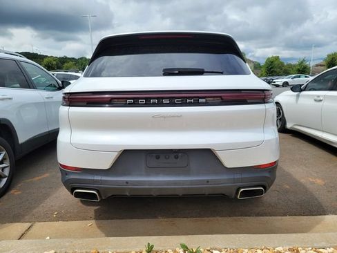 Used 2025 Porsche Cayenne w/ Premium Package Plus AWD/4WD image 8