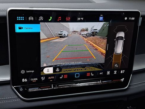 New 2026 Volkswagen Tiguan SE R-Line image 12