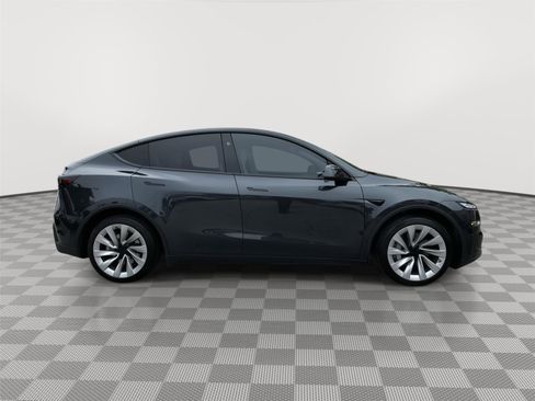 Used 2026 Tesla Model Y Long Range AWD/4WD image 5