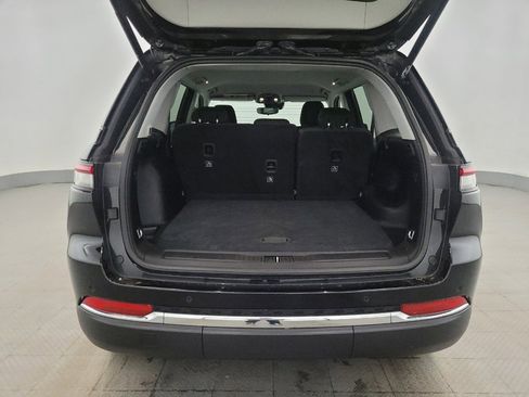 Used 2023 Jeep Grand Cherokee Laredo w/ Luxury Tech Group I image 29