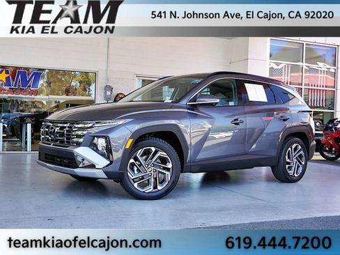 Used 2025 Hyundai Tucson Limited AWD/4WD image 2