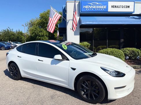 Used 2019 Tesla Model 3 Standard Range Plus RWD image 7