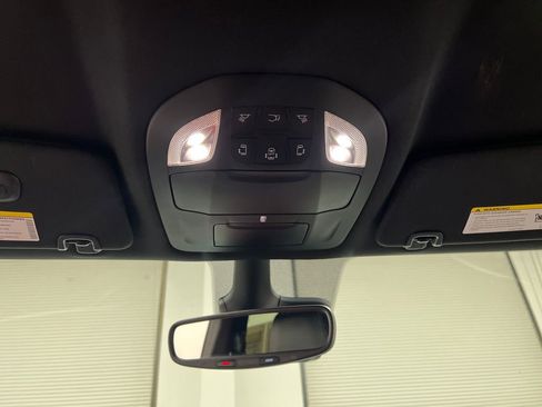 Used 2025 Chrysler Pacifica Select FWD image 66