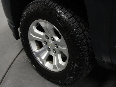 Used 2018 Chevrolet Silverado 1500 LT w/ All Star Edition AWD/4WD image 10