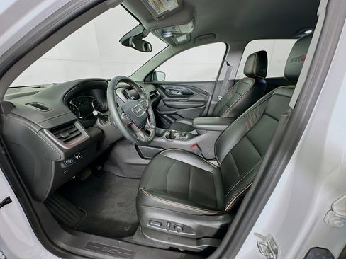 Used 2024 GMC Terrain AT4 AWD/4WD image 13