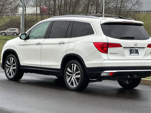Used 2017 Honda Pilot Touring image 5
