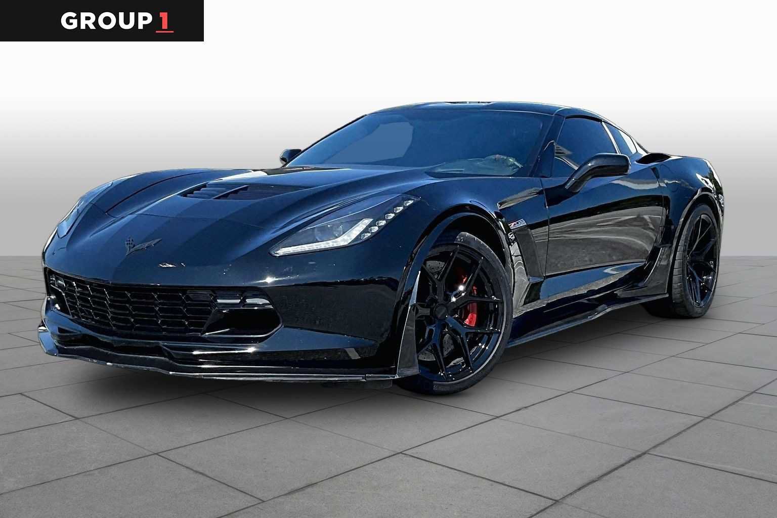 Used 2015 Chevrolet Corvette Z06 w/ 3LZ Preferred Equipment Group RWD image 1