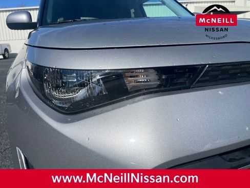 Used 2023 Kia Soul LX image 12