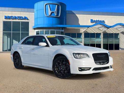 Used 2023 Chrysler 300 Touring L w/ Popular Equipment Group AWD/4WD image 1