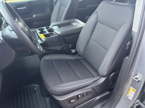 Used 2024 Chevrolet Silverado 1500 Custom image 9