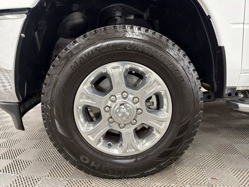 Used 2024 RAM 2500 Big Horn image 13