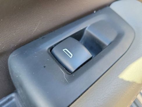 Used 2022 Chevrolet Tahoe LT RWD image 16