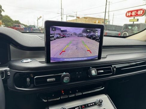 Used 2023 Lincoln Aviator 2WD image 12