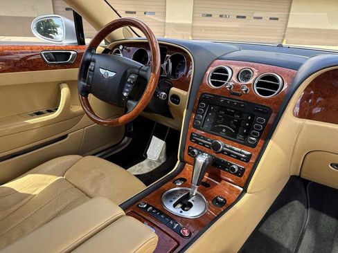 Used 2006 Bentley Flying Spur Flying Spur image 18