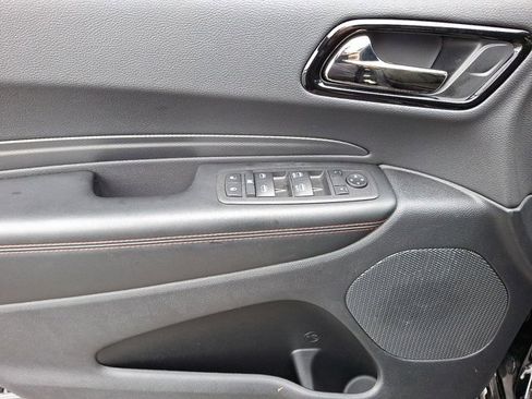 Certified 2025 Dodge Durango GT image 16