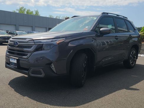 New 2026 Subaru Forester Touring AWD/4WD image 3