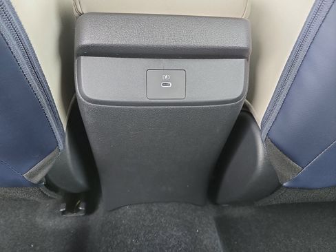 New 2026 Nissan Sentra SR FWD image 18