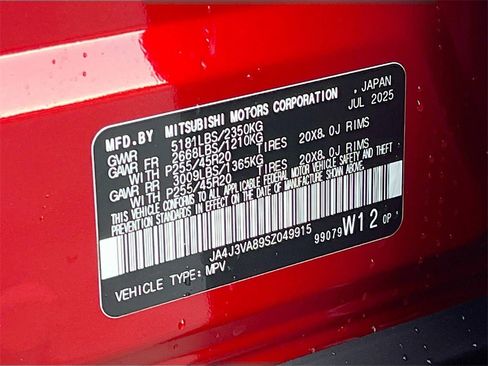 New 2025 Mitsubishi Outlander SE image 34