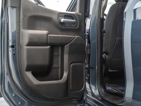Used 2020 Chevrolet Silverado 1500 LT w/ Trailering Package AWD/4WD image 39