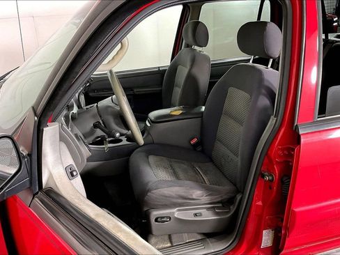 Used 2005 Ford Explorer Sport Trac XLS image 30