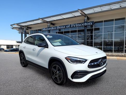 Certified 2023 Mercedes-Benz GLA 250 4MATIC image 1