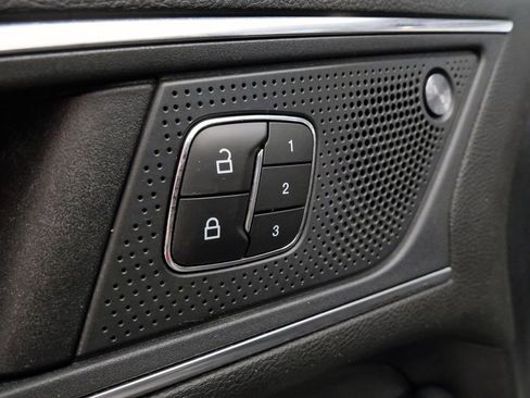Used 2019 Ford Edge ST w/ Equipment Group 401A AWD/4WD image 14