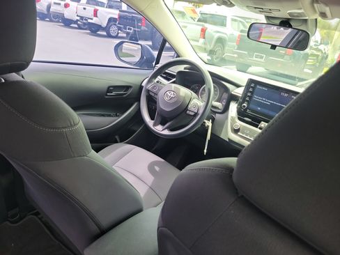 Used 2022 Toyota Corolla LE FWD image 14