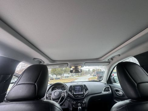 Used 2020 Jeep Cherokee Limited AWD/4WD image 10