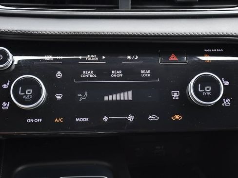 Used 2025 INFINITI QX60 Luxe w/ Cargo Package AWD/4WD image 17