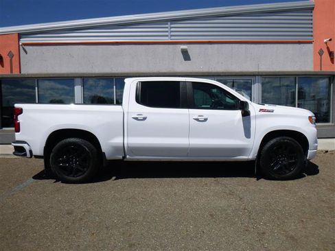 Used 2024 Chevrolet Silverado 1500 RST w/ True North Edition Plus AWD/4WD image 5