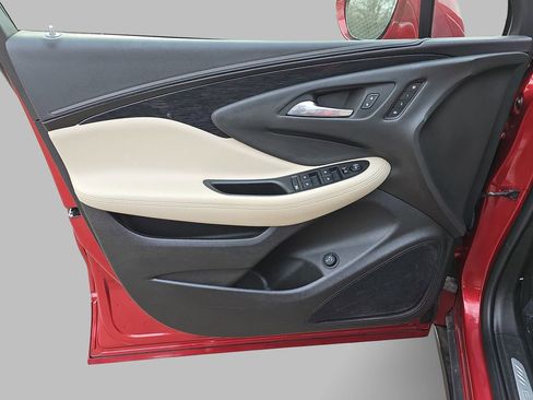 Used 2017 Buick Envision Essence image 33