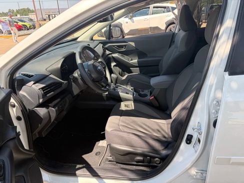 Used 2025 Subaru Crosstrek 2.5i Premium AWD/4WD image 9