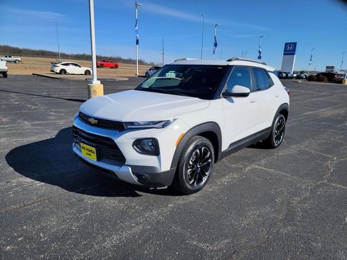 Used 2021 Chevrolet TrailBlazer LT w/ Convenience Package image 33