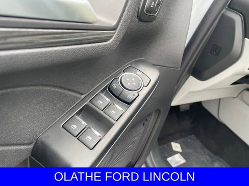 New 2026 Ford Escape SE w/ PHEV Premium Package image 16