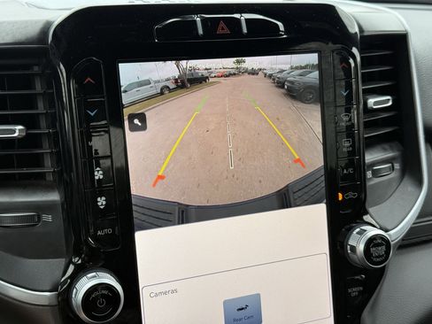 Used 2024 RAM 2500 Big Horn w/ Night Edition image 21