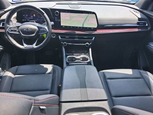 Used 2025 Chevrolet Traverse Z71 w/ Enhanced Driving Package AWD/4WD image 9