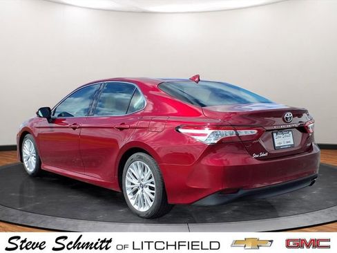 Used 2019 Toyota Camry XLE w/ Navigation Package image 16