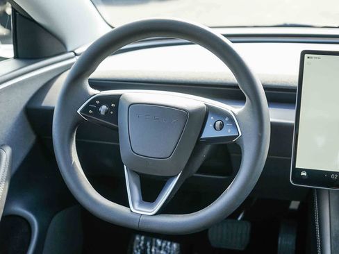 Used 2024 Tesla Model 3 Standard Range image 14