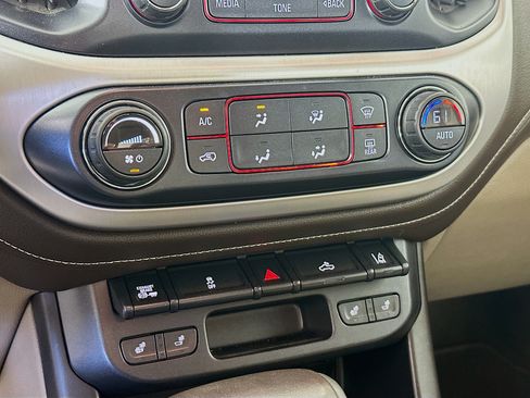 Used 2016 GMC Canyon SLT w/ Driver Alert Package AWD/4WD image 23