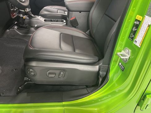 New 2025 Jeep Gladiator Rubicon image 7