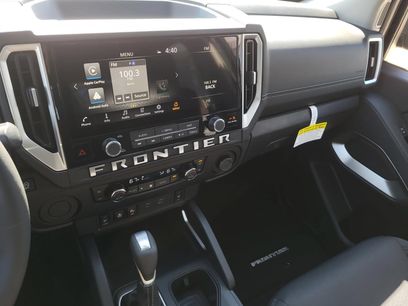 New 2026 Nissan Frontier SV w/ SV Convenience Package