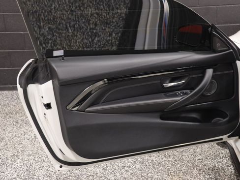 Used 2016 BMW M4 Coupe image 34