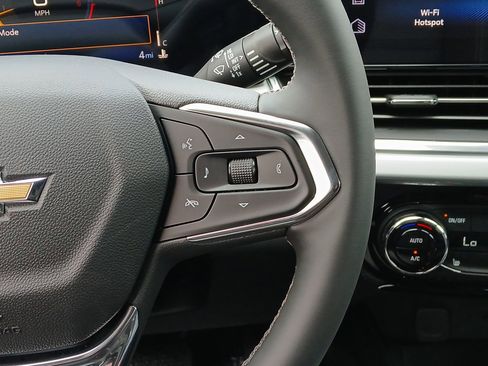 New 2026 Chevrolet Trax LT w/ Driver Confidence Package image 10