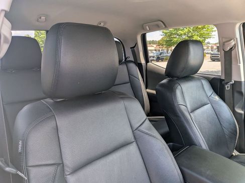 Used 2023 Toyota Tacoma SR5 RWD image 20