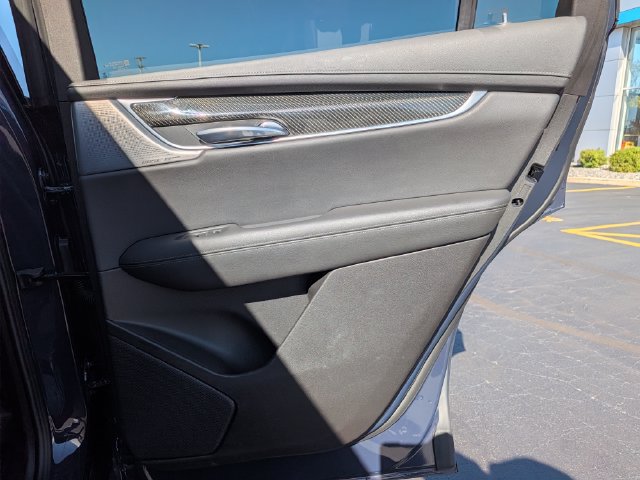 Used 2024 Cadillac XT6 Sport w/ Technology Package AWD/4WD image 18