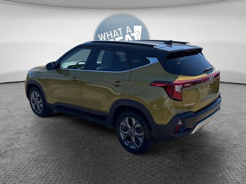 Used 2024 Kia Seltos S AWD/4WD image 6