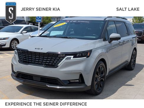 Certified 2024 Kia Carnival SX Prestige FWD image 1