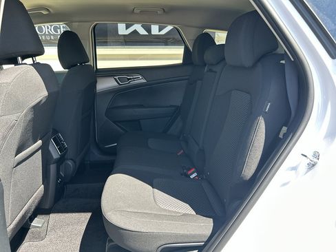 New 2026 Kia Sportage LX w/ LX Convenience Package AWD/4WD image 12
