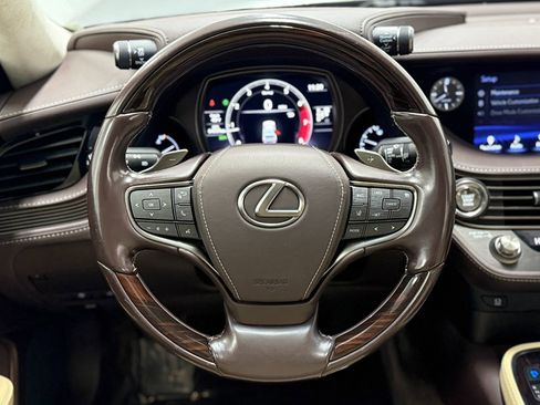 Used 2019 Lexus LS 500 AWD w/ Interior Upgrade Package image 17
