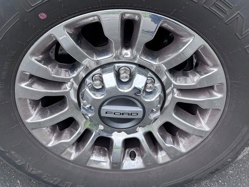 Used 2022 Ford F350 XLT w/ XLT Premium Package AWD/4WD image 29
